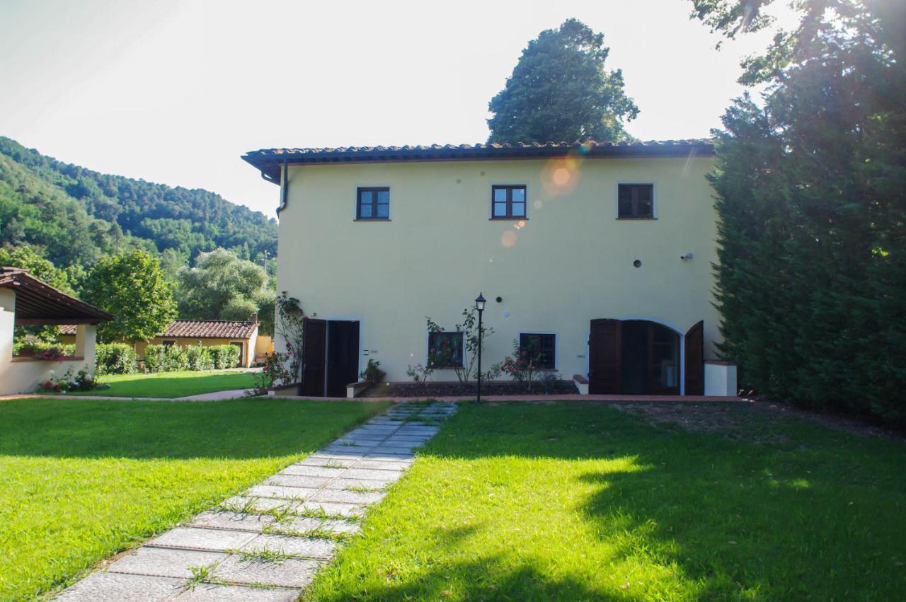 كامايوري Casale La Fata -Tipico Toscano Immerso Nelle Colline Tra Lucca E Versilia, 6 Appartamenti Indipendenti المظهر الخارجي الصورة