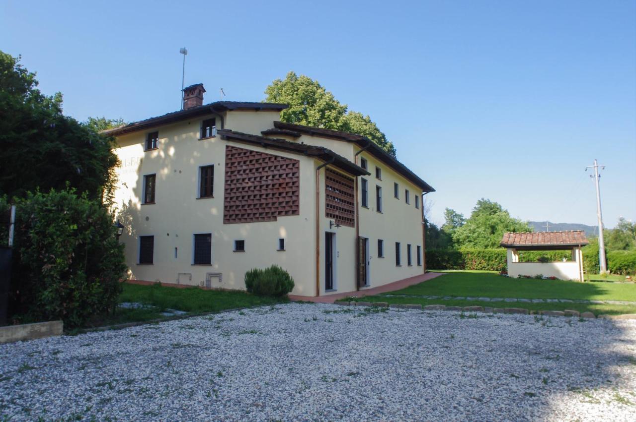 كامايوري Casale La Fata -Tipico Toscano Immerso Nelle Colline Tra Lucca E Versilia, 6 Appartamenti Indipendenti المظهر الخارجي الصورة