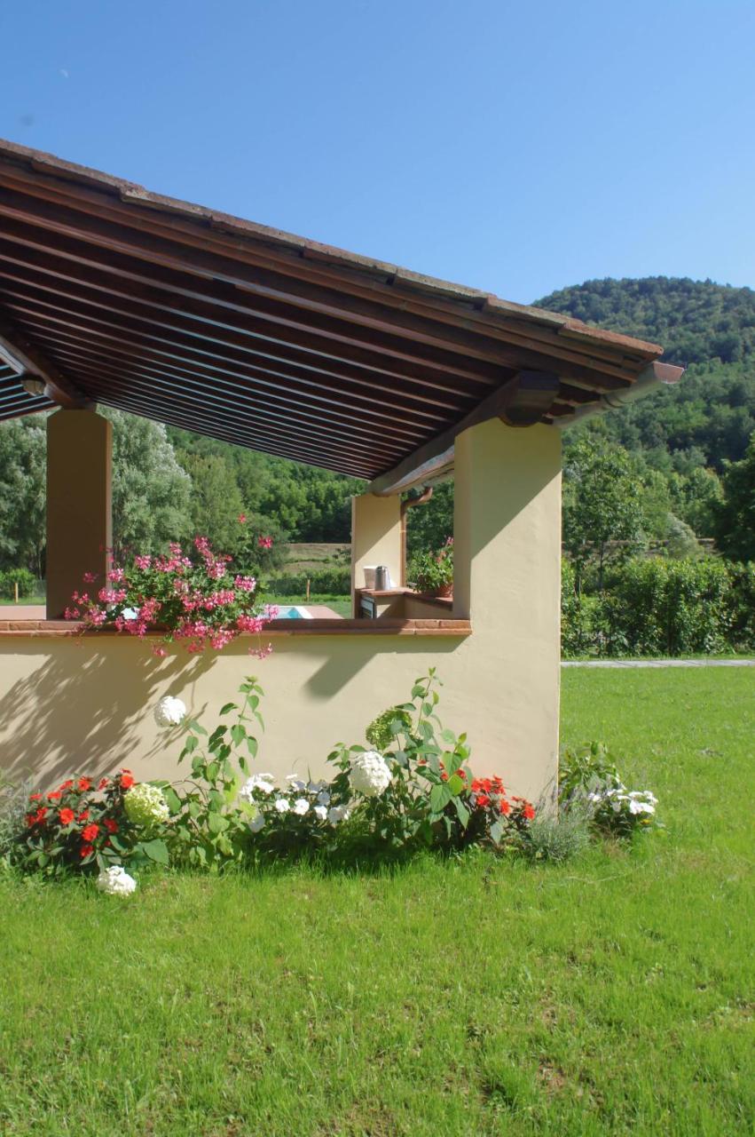 كامايوري Casale La Fata -Tipico Toscano Immerso Nelle Colline Tra Lucca E Versilia, 6 Appartamenti Indipendenti المظهر الخارجي الصورة