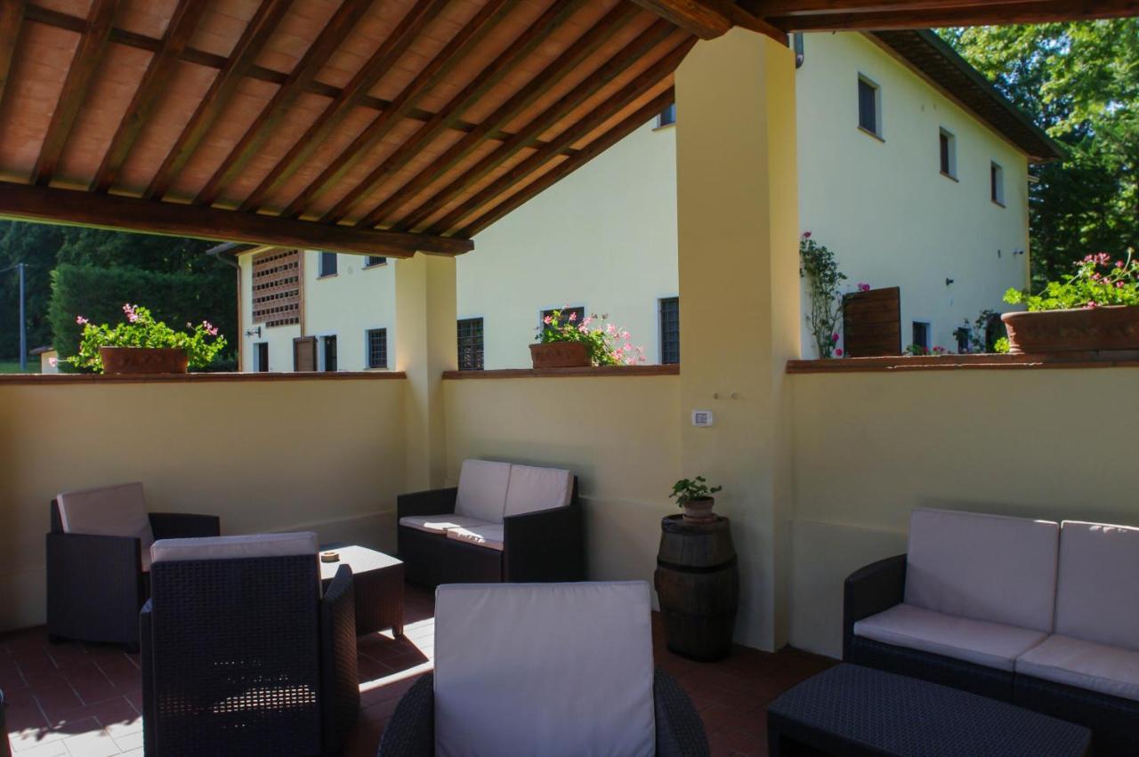 كامايوري Casale La Fata -Tipico Toscano Immerso Nelle Colline Tra Lucca E Versilia, 6 Appartamenti Indipendenti المظهر الخارجي الصورة